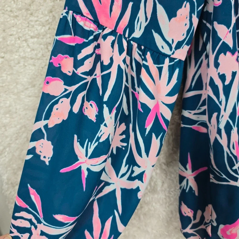 Lilly Pulitzer Womens Charleigh Top Medium Floral V-Neck Balloon Sleeve Flowy - Picture 4 of 14